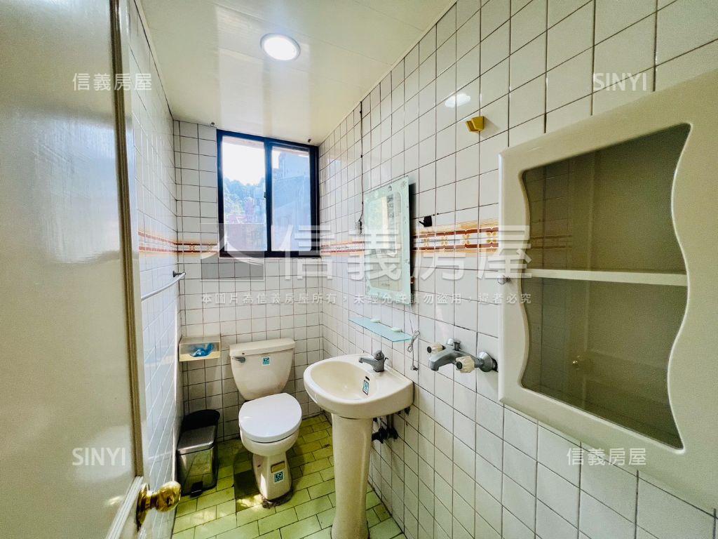 ✿景華街捷運面寬大邊間✿房屋室內格局與周邊環境