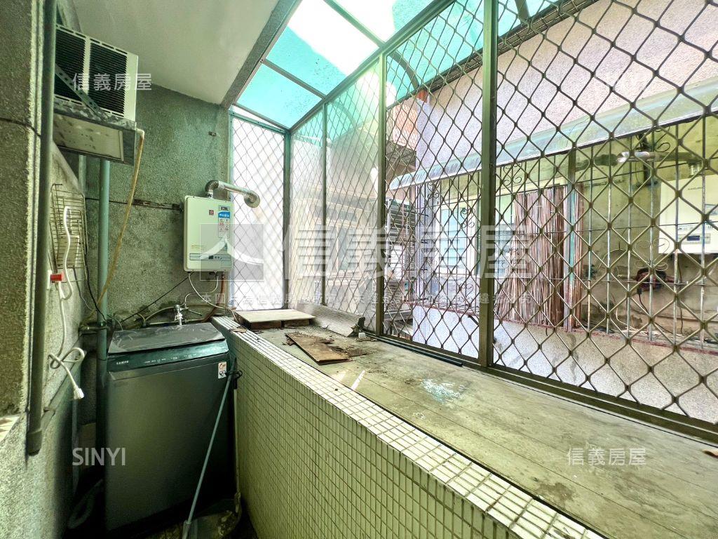 ✿景華街捷運面寬大邊間✿房屋室內格局與周邊環境