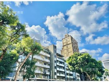 松江南京伊通公園電梯三房