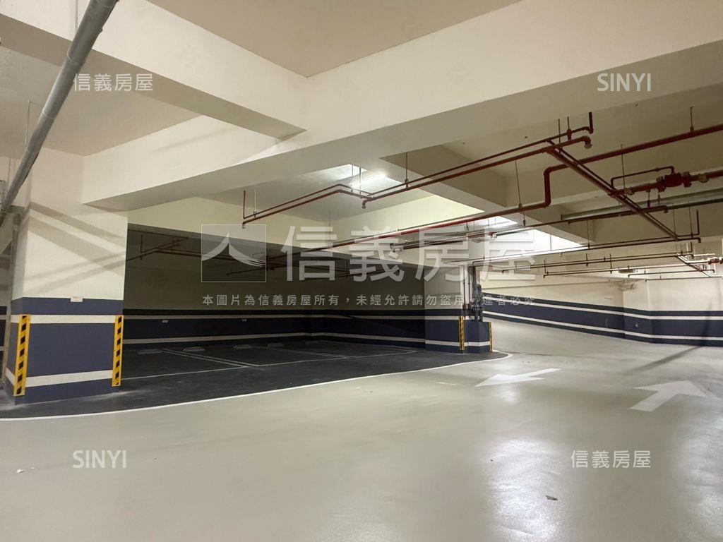 洲際ＯＮＥ２房平車房屋室內格局與周邊環境