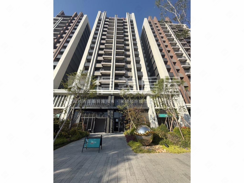 洲際ＯＮＥ２房平車房屋室內格局與周邊環境