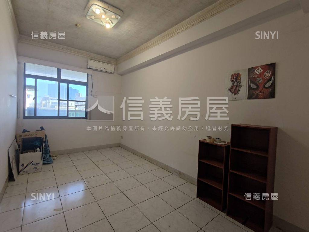 亞灣河畔高樓美邸四房平車房屋室內格局與周邊環境