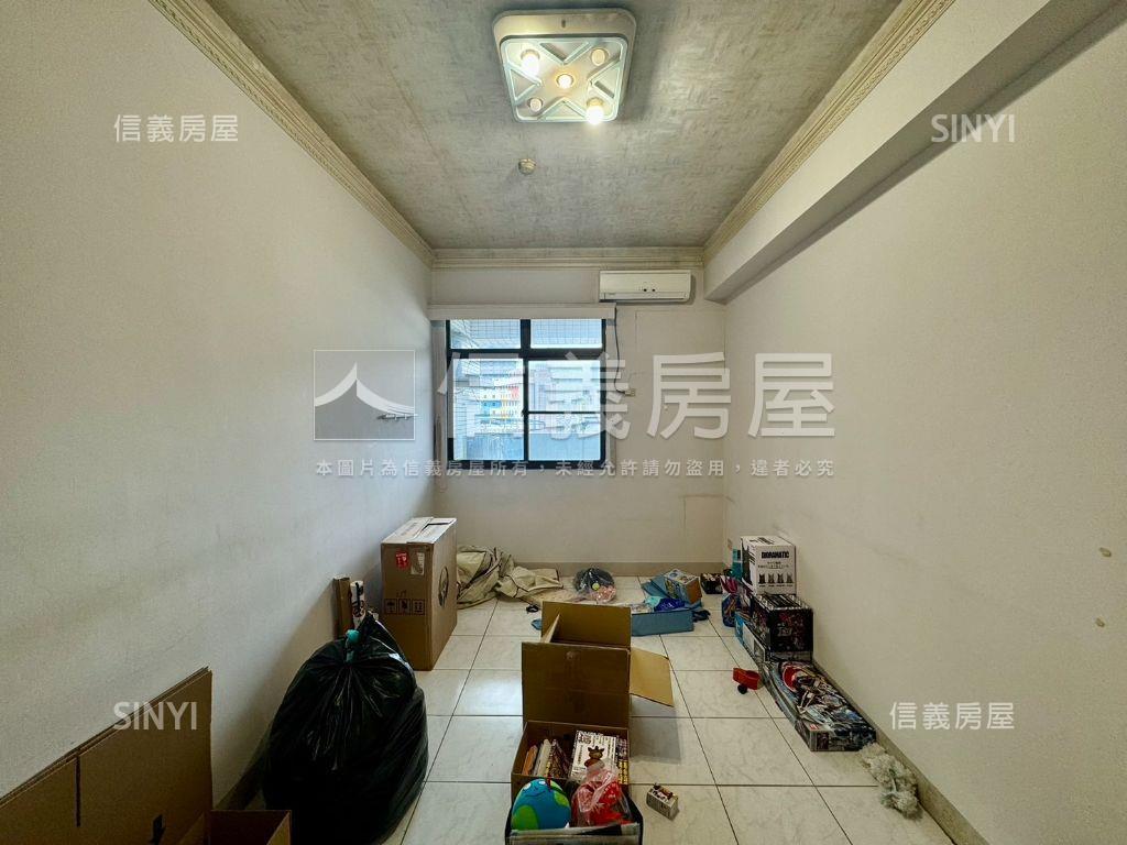 亞灣河畔高樓美邸四房平車房屋室內格局與周邊環境