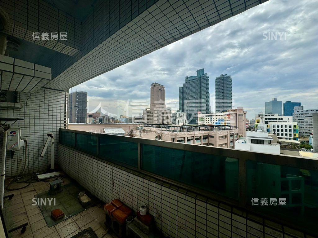 亞灣河畔高樓美邸四房平車房屋室內格局與周邊環境