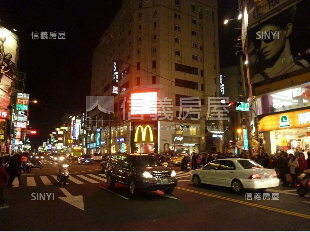 逢甲夜市帝王角間透店房屋室內格局與周邊環境