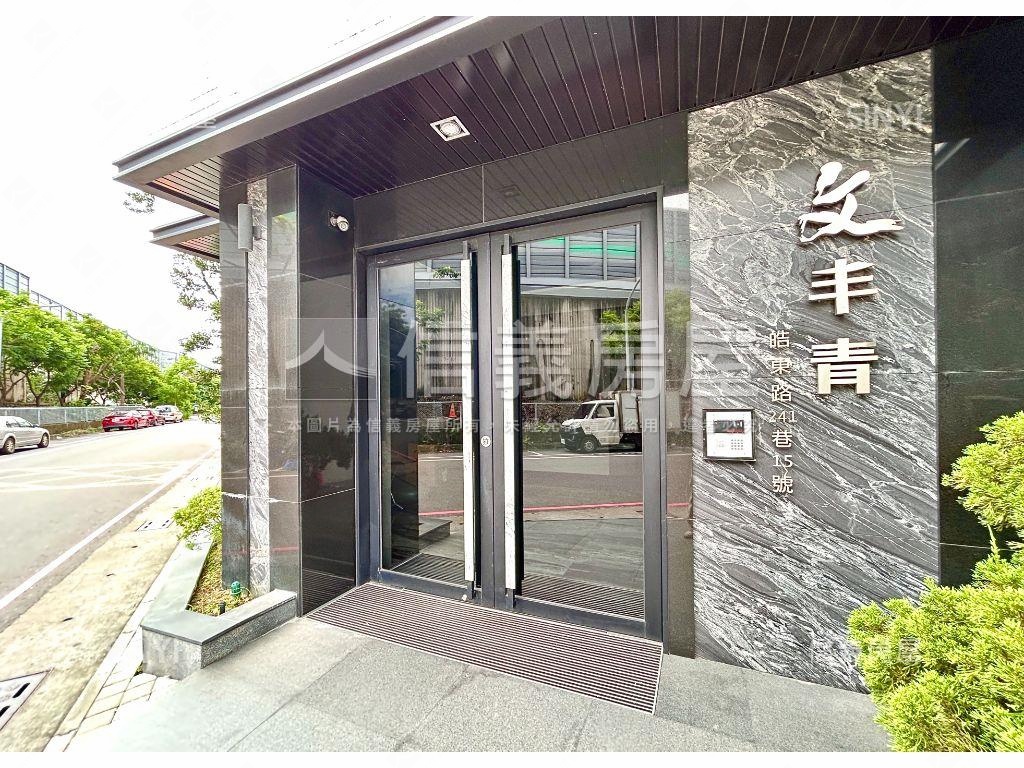文丰青兩房一樓平車房屋室內格局與周邊環境