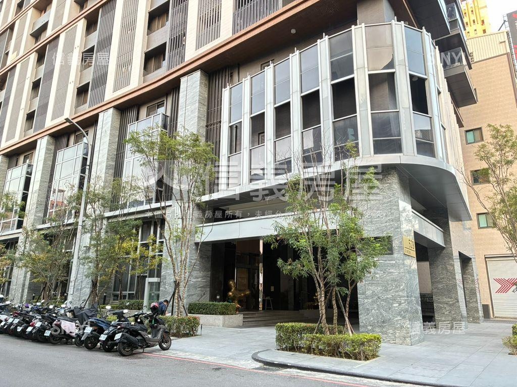 首購八期捷運視野盡收美景房屋室內格局與周邊環境