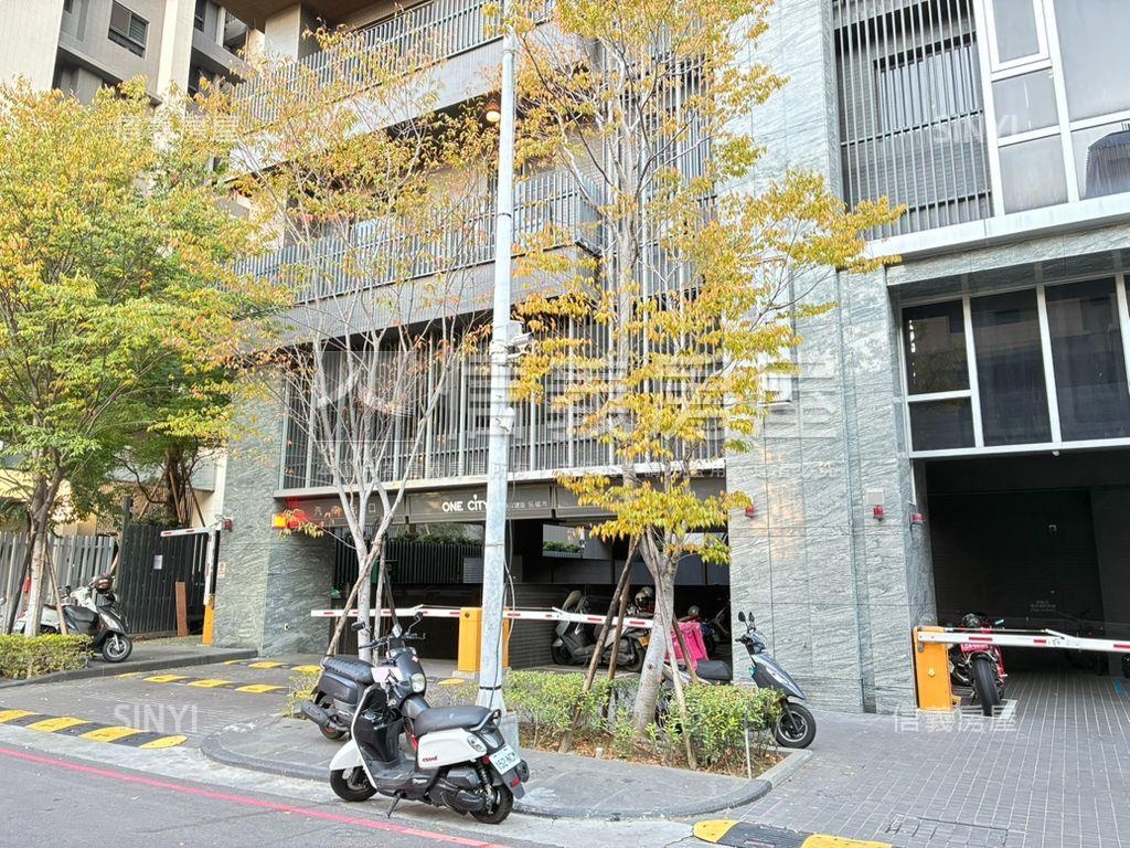 首購八期捷運視野盡收美景房屋室內格局與周邊環境