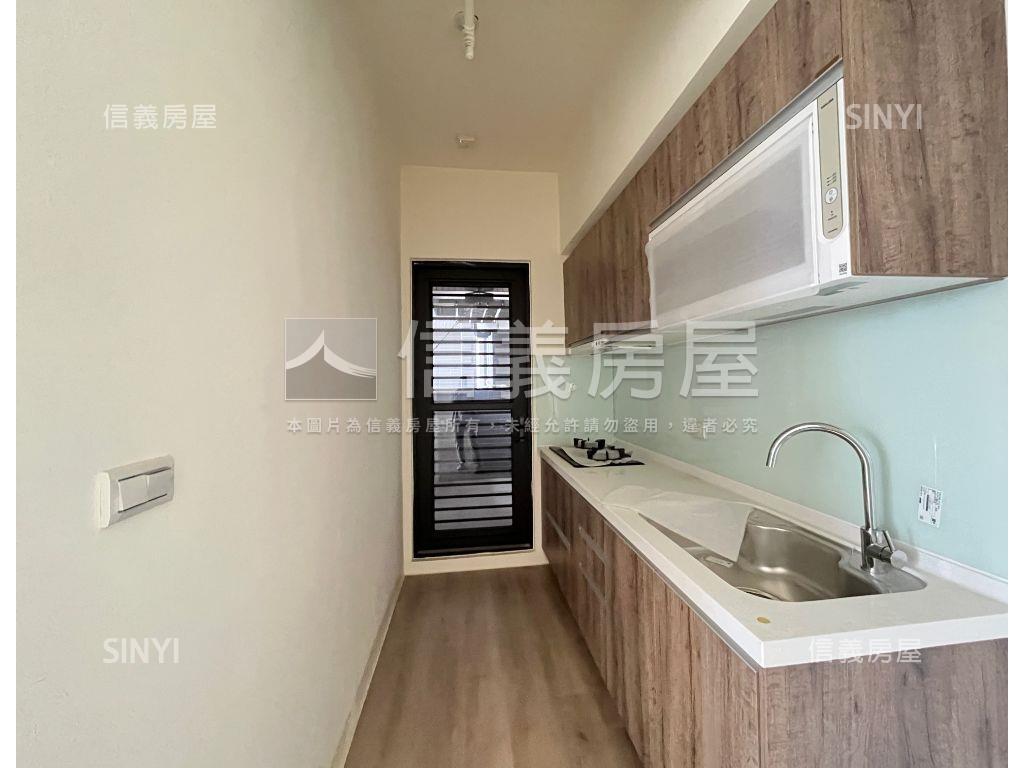 ＭＯＭＡ２高樓２房平車位房屋室內格局與周邊環境