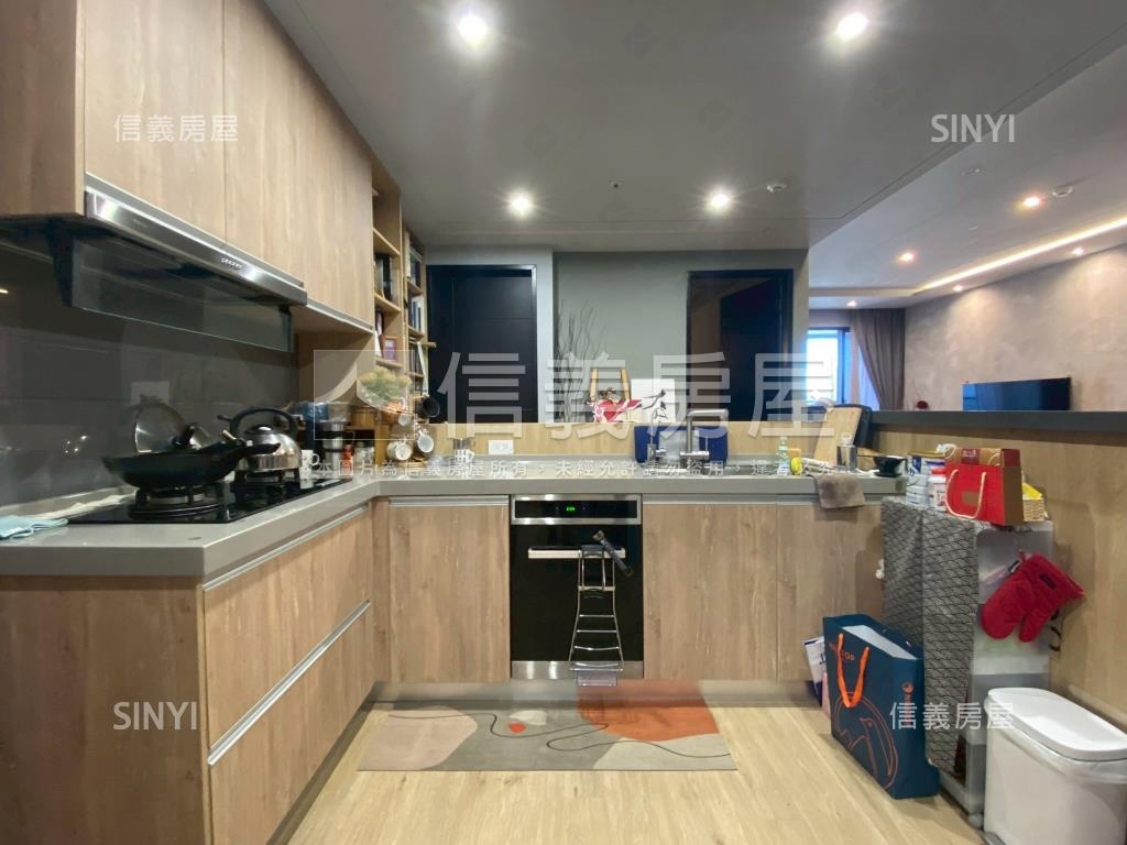 玄泰ＰＴＷ面公園景觀三房房屋室內格局與周邊環境