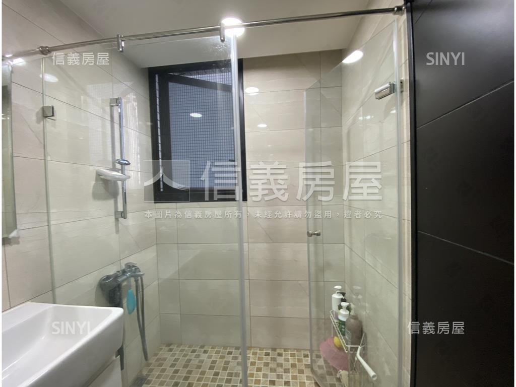 玄泰ＰＴＷ面公園景觀三房房屋室內格局與周邊環境