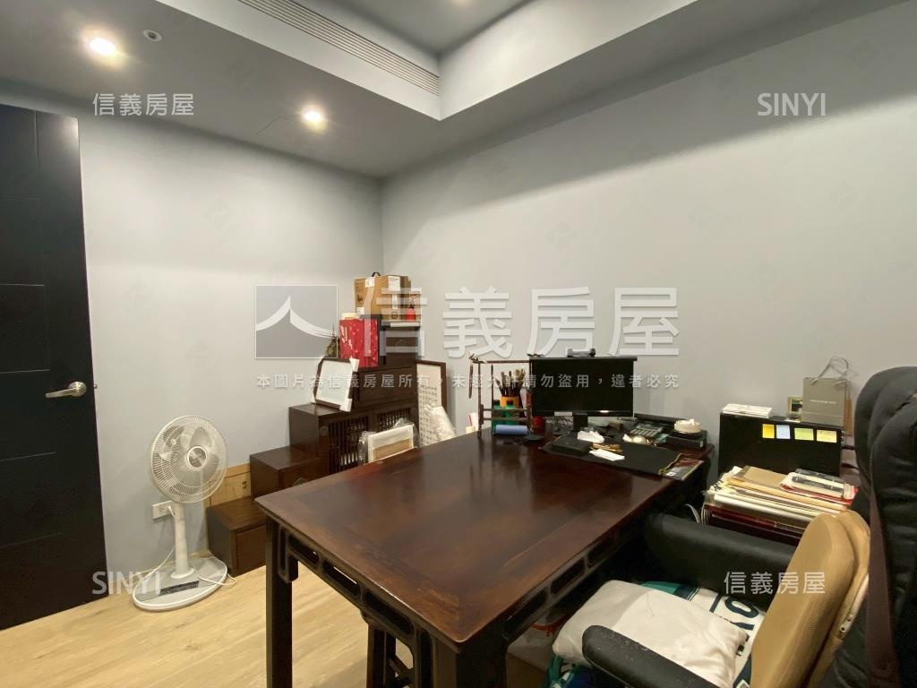 玄泰ＰＴＷ面公園景觀三房房屋室內格局與周邊環境