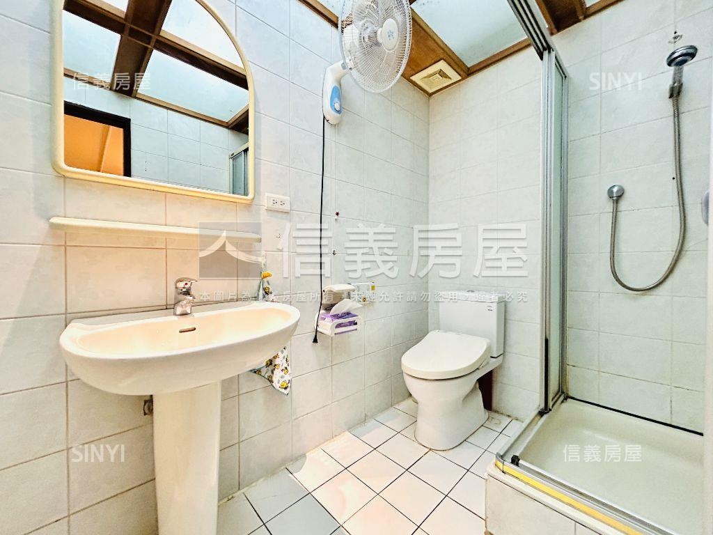 輕奢質感瓏山林下疊房屋室內格局與周邊環境