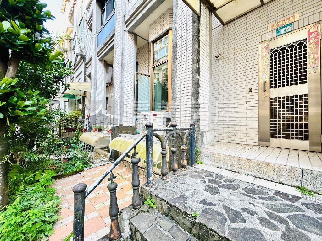 輕奢質感瓏山林下疊房屋室內格局與周邊環境