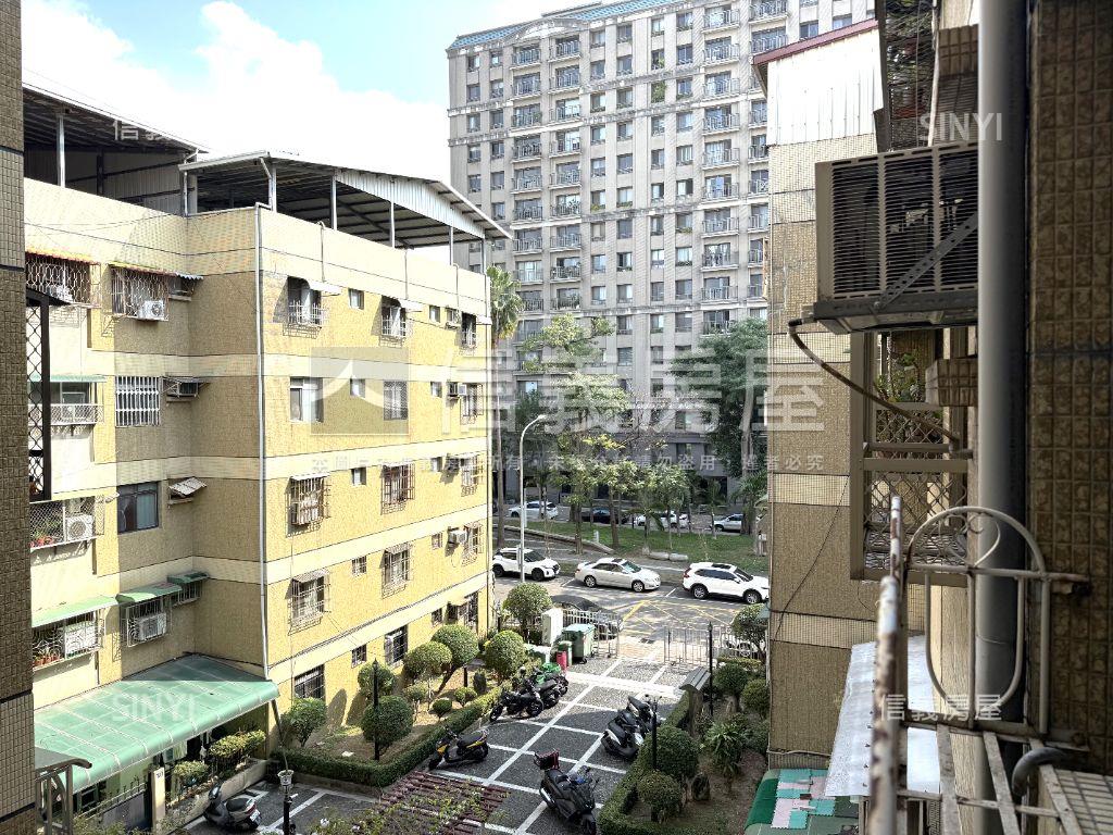 酷太原綠園道旁大四房房屋室內格局與周邊環境