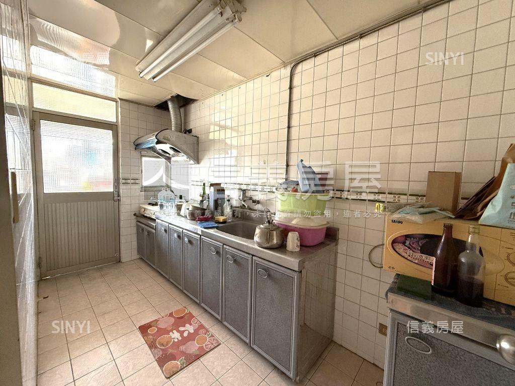 酷太原綠園道旁大四房房屋室內格局與周邊環境