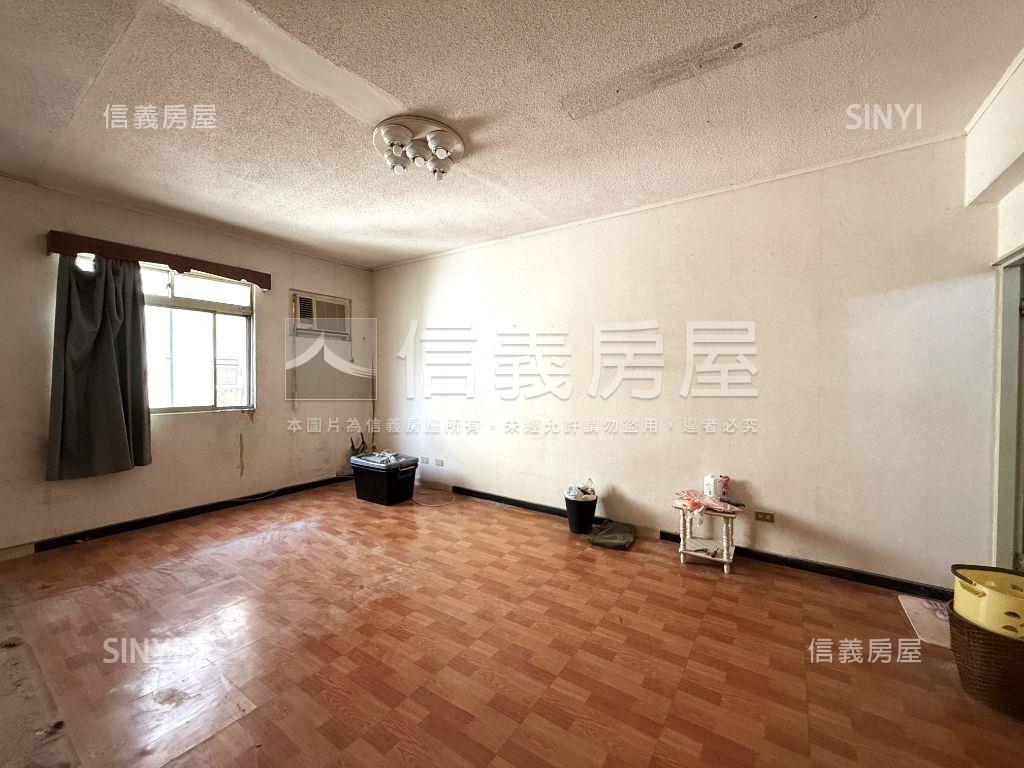 酷太原綠園道旁大四房房屋室內格局與周邊環境