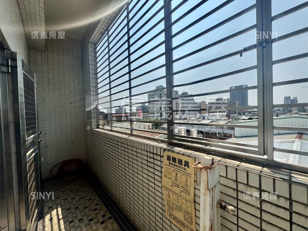 稀有興大震後商辦房屋室內格局與周邊環境