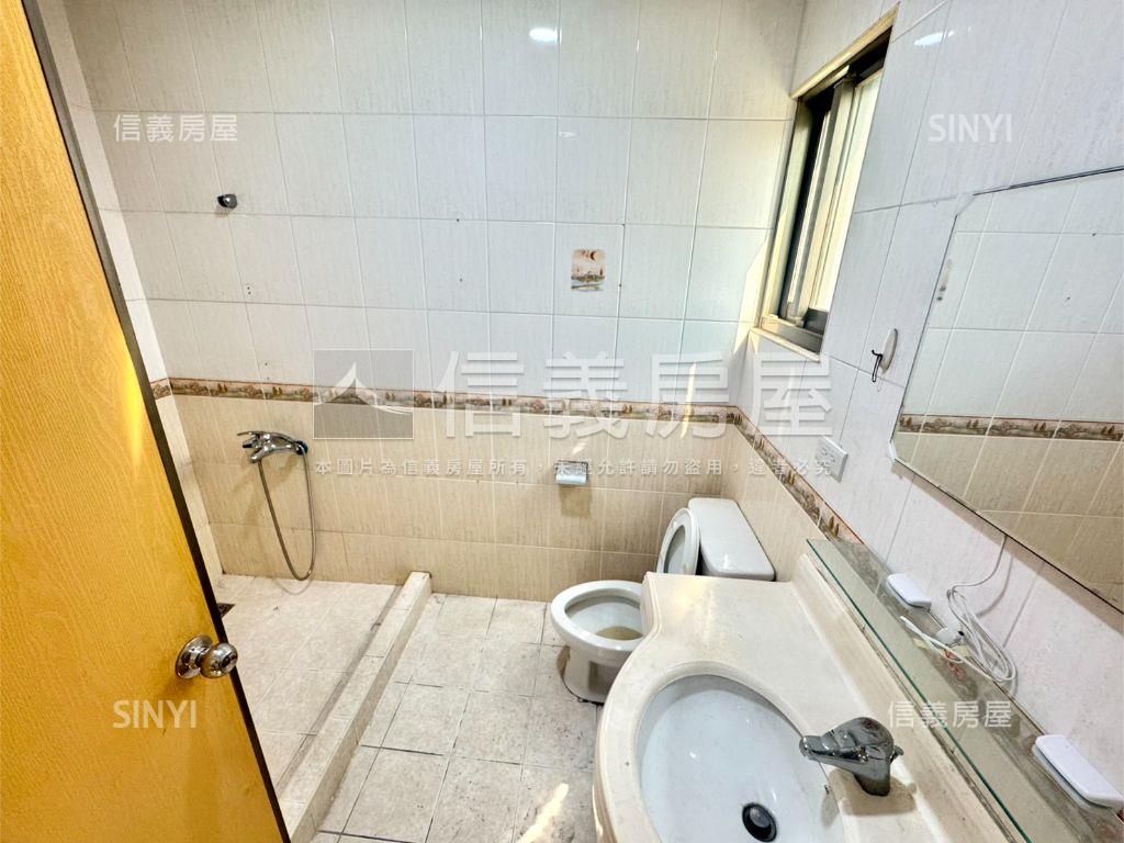 稀有興大震後商辦房屋室內格局與周邊環境