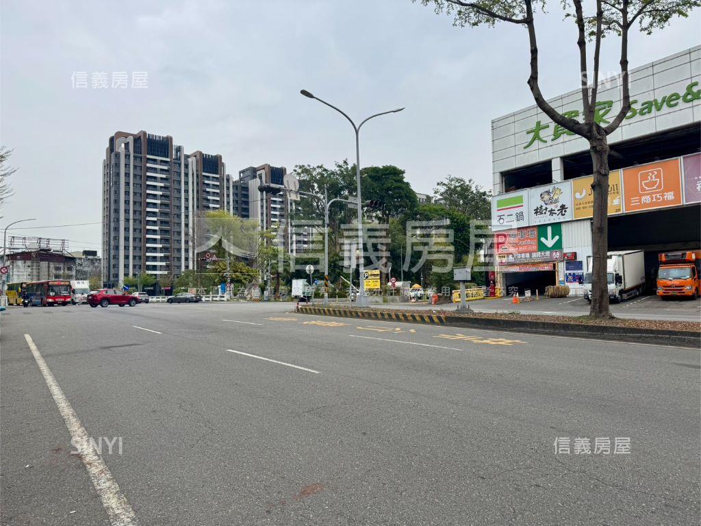 稀有興大震後商辦房屋室內格局與周邊環境