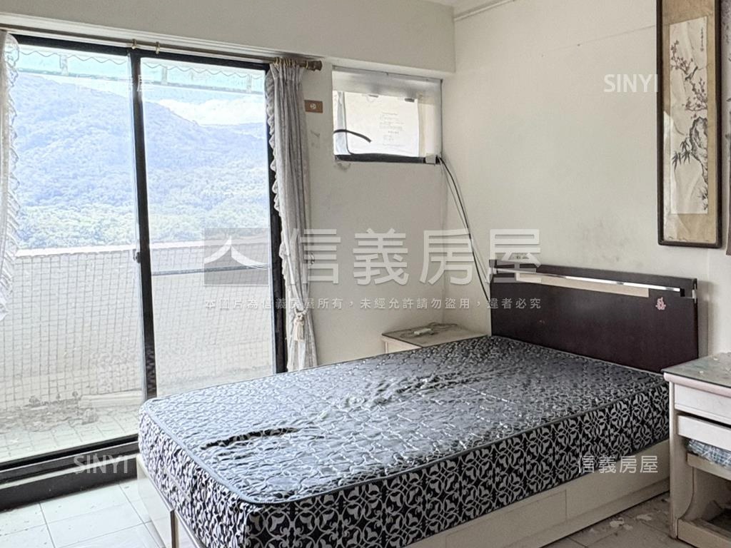 燕湖庭車庫別墅面湖畔房屋室內格局與周邊環境
