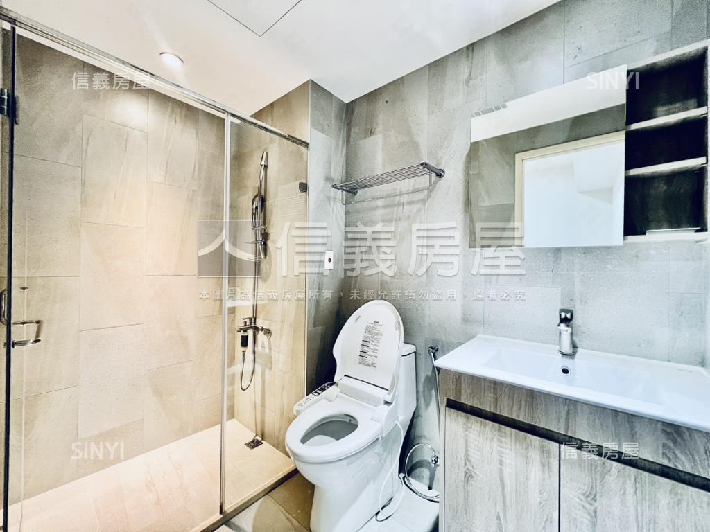 中國醫震後２房２衛＋車位房屋室內格局與周邊環境