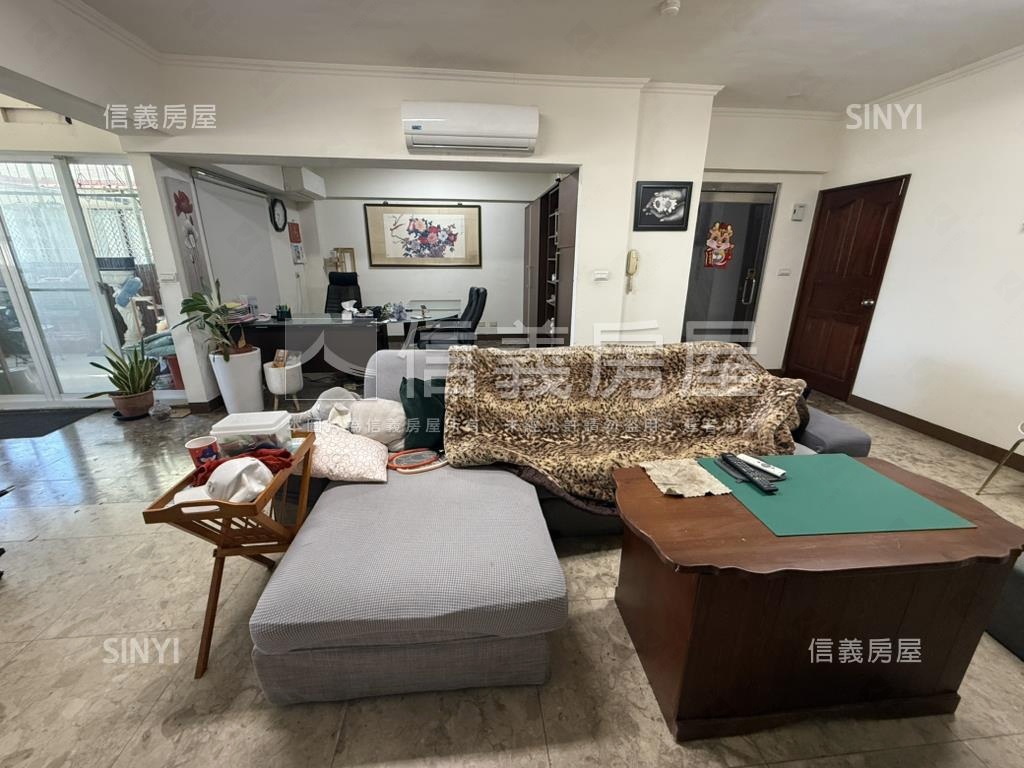 近高雄火車站美麗島住辦房屋室內格局與周邊環境