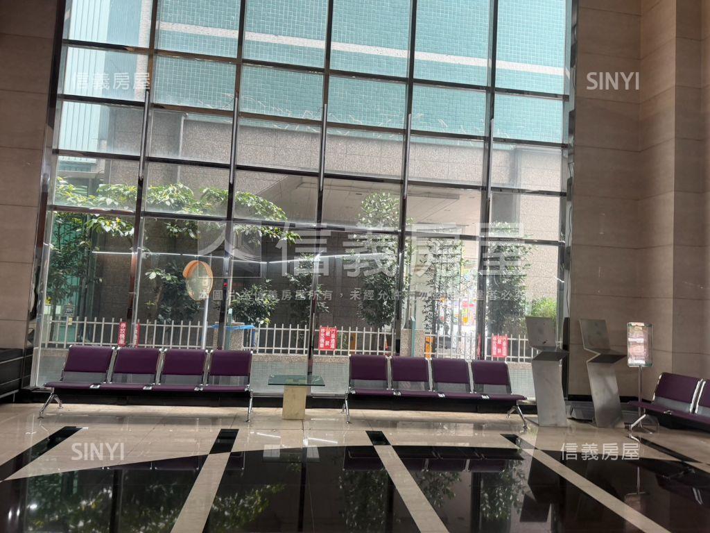 捷運港墘遠景美商辦房屋室內格局與周邊環境