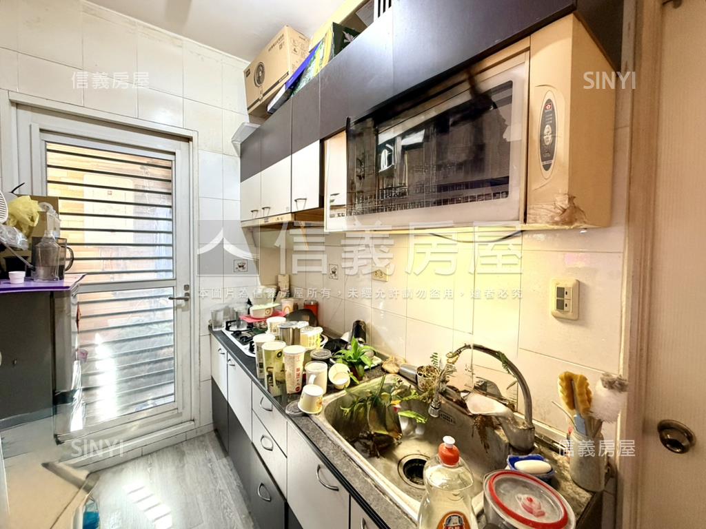 捷運旁免千萬兩房平車房屋室內格局與周邊環境