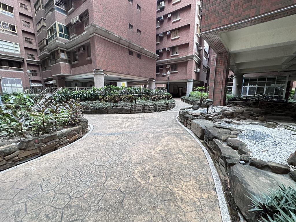 河堤成家三房房屋室內格局與周邊環境