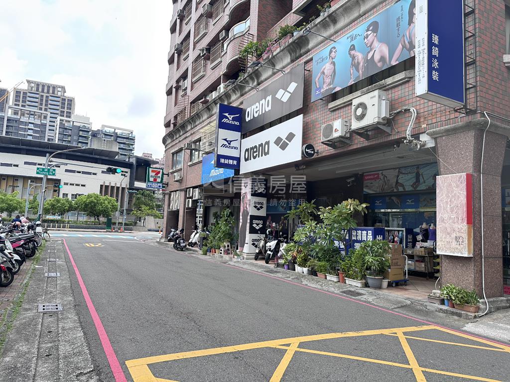 河堤成家三房房屋室內格局與周邊環境