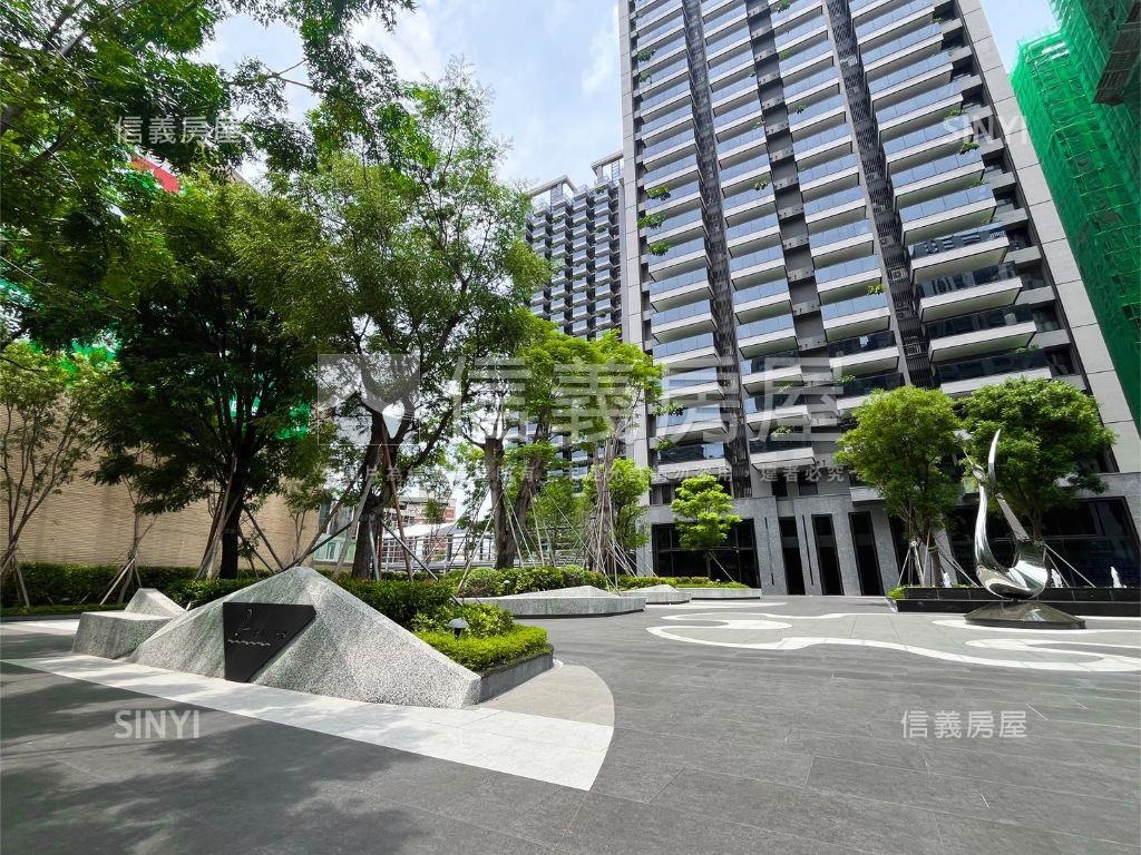 美術白天鵝大兩房雙衛平車房屋室內格局與周邊環境