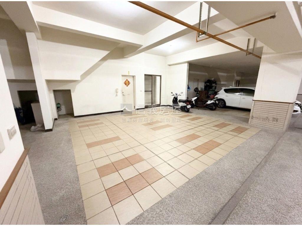 近塗城國小震後大面寬別墅房屋室內格局與周邊環境