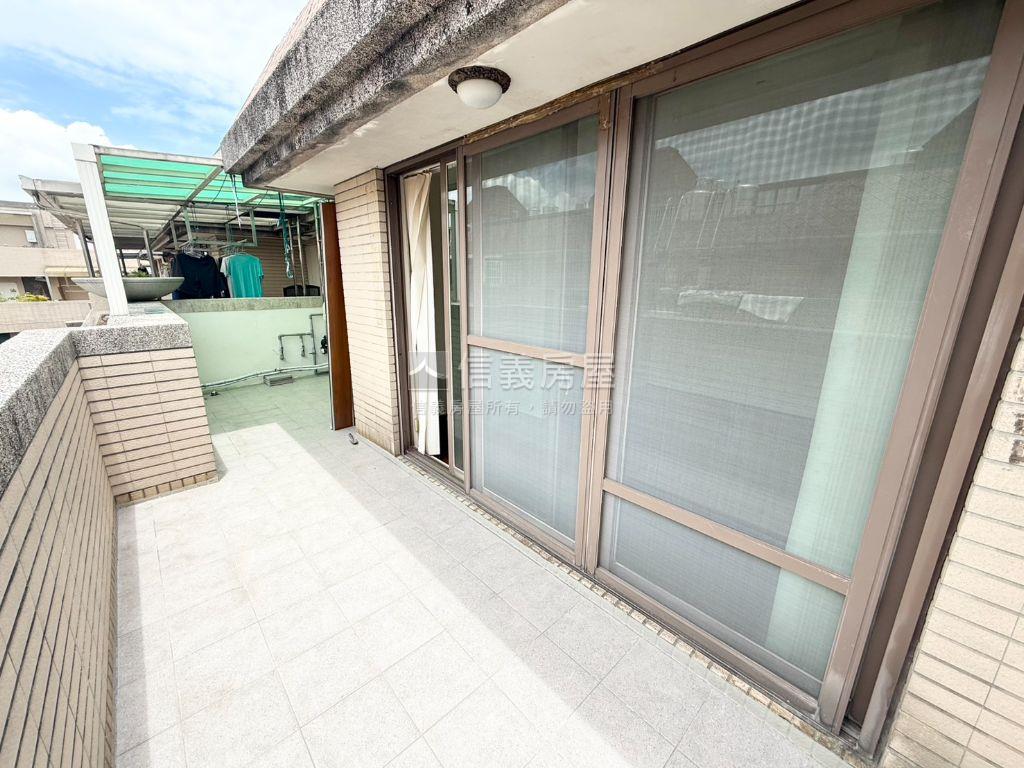 近塗城國小震後大面寬別墅房屋室內格局與周邊環境