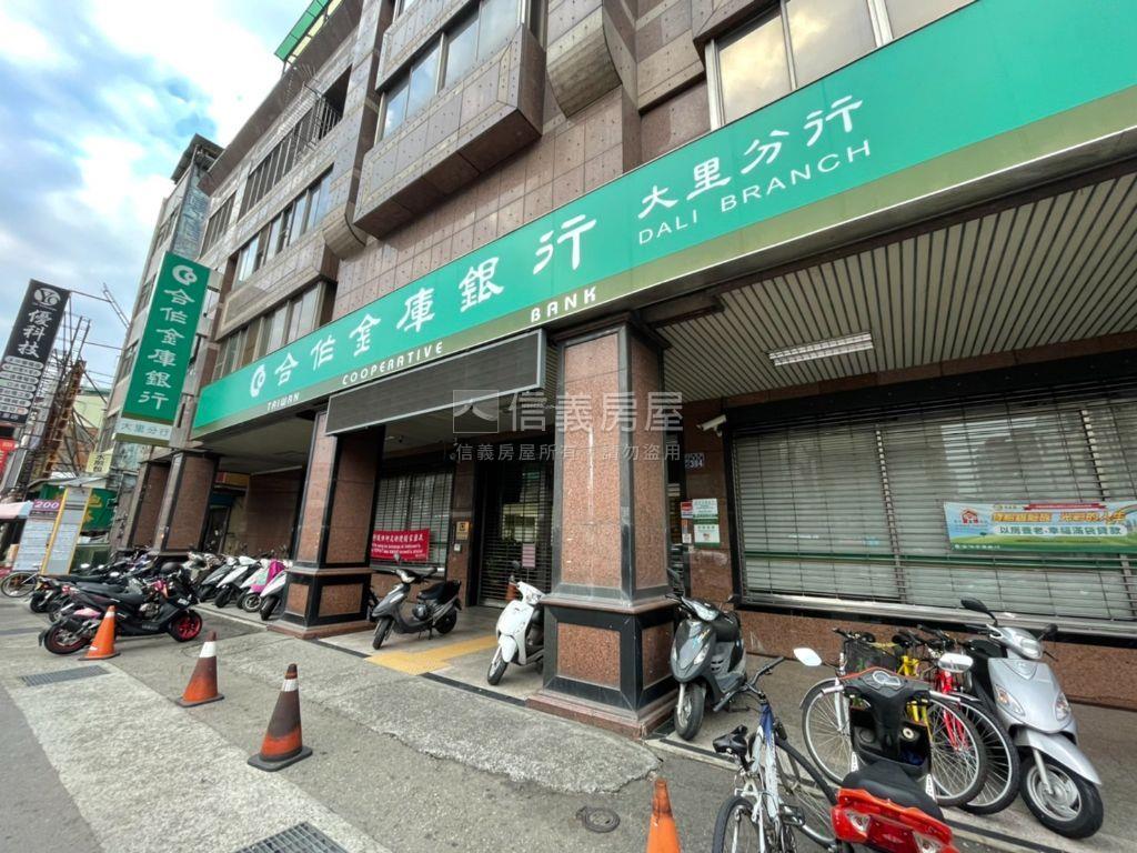 近塗城國小震後大面寬別墅房屋室內格局與周邊環境