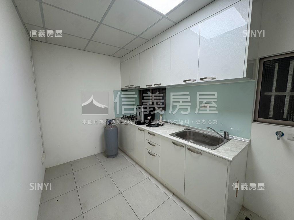 近林森、健行整理美店面房屋室內格局與周邊環境