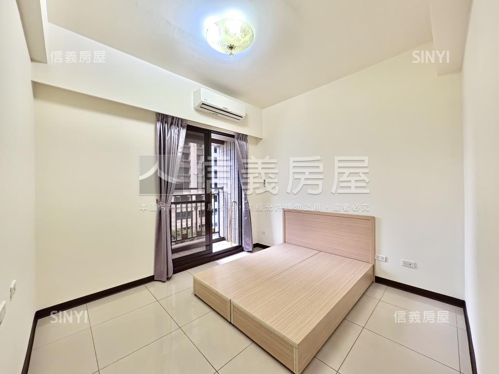 對面就是國小高陞三房車位房屋室內格局與周邊環境