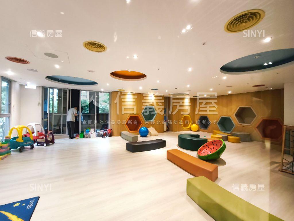 青埔璞園的家三房頂樓房屋室內格局與周邊環境