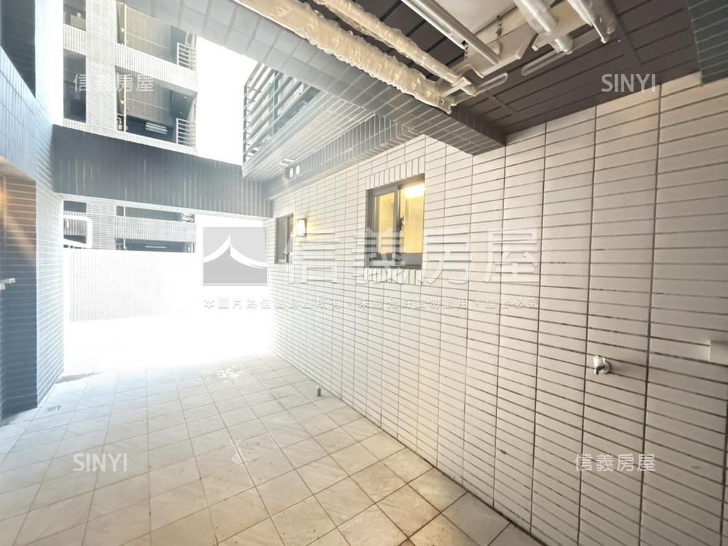 至善高第兩房稀有大露台戶房屋室內格局與周邊環境