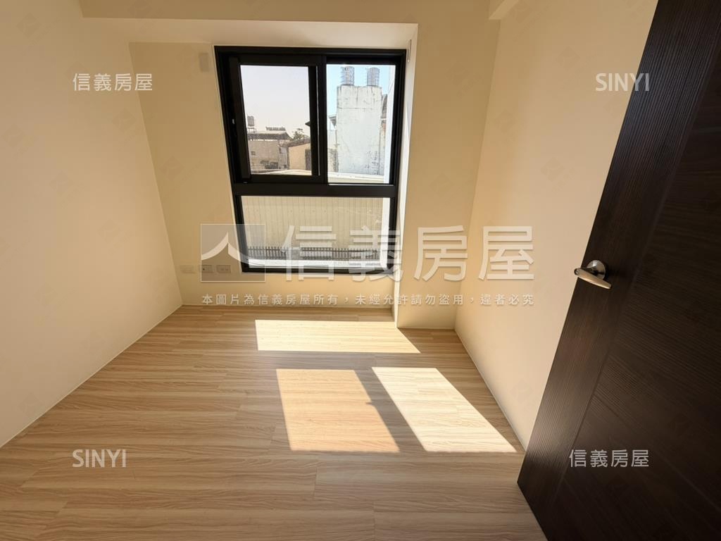 １２淳三房平車孝親戶房屋室內格局與周邊環境