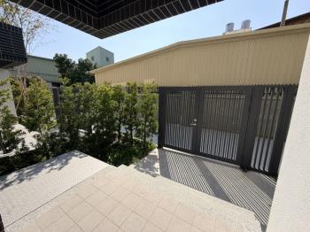 １２淳孝親戶附平車位