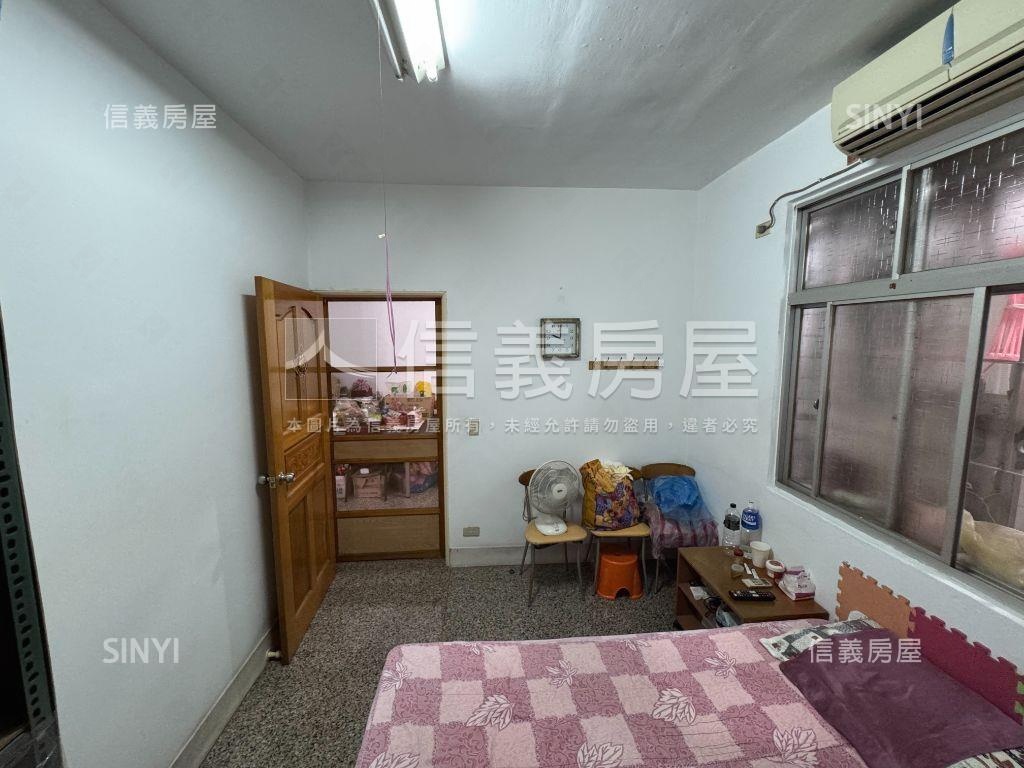 黃金連城一樓房屋室內格局與周邊環境