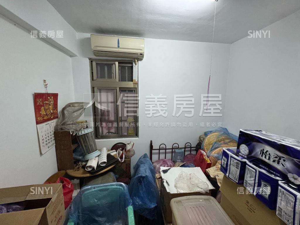 黃金連城一樓房屋室內格局與周邊環境
