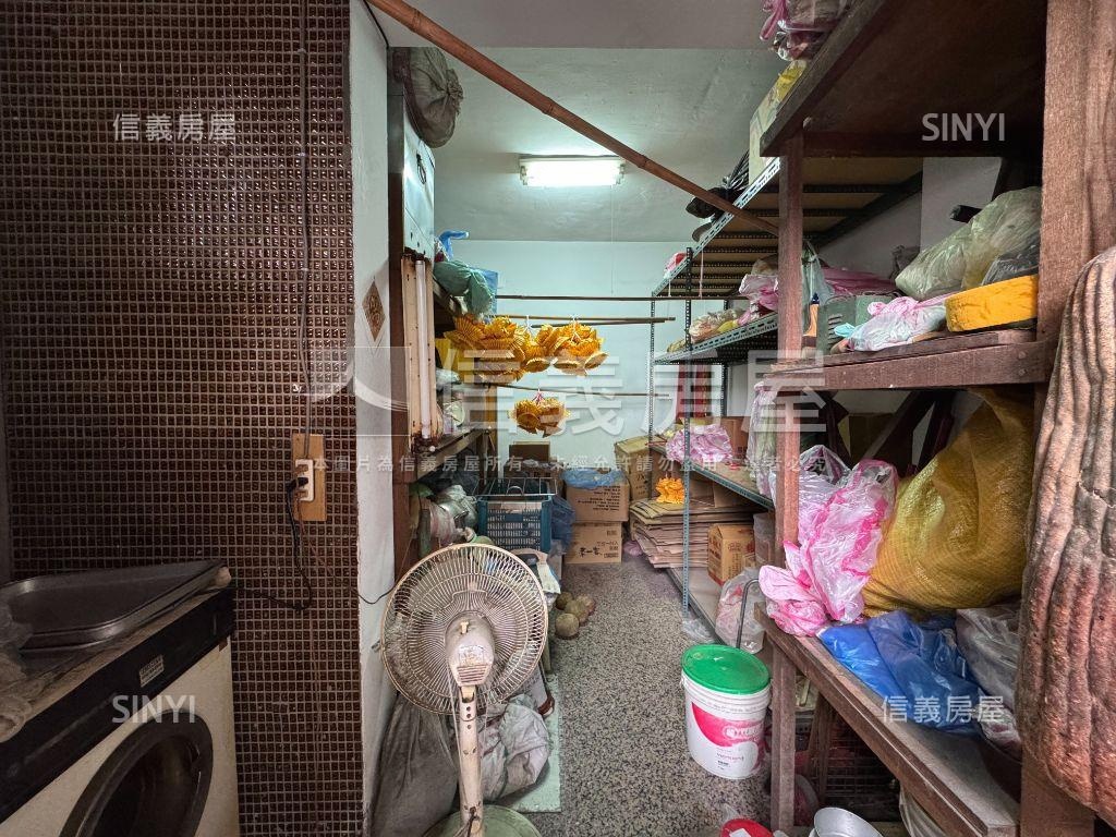 黃金連城一樓房屋室內格局與周邊環境