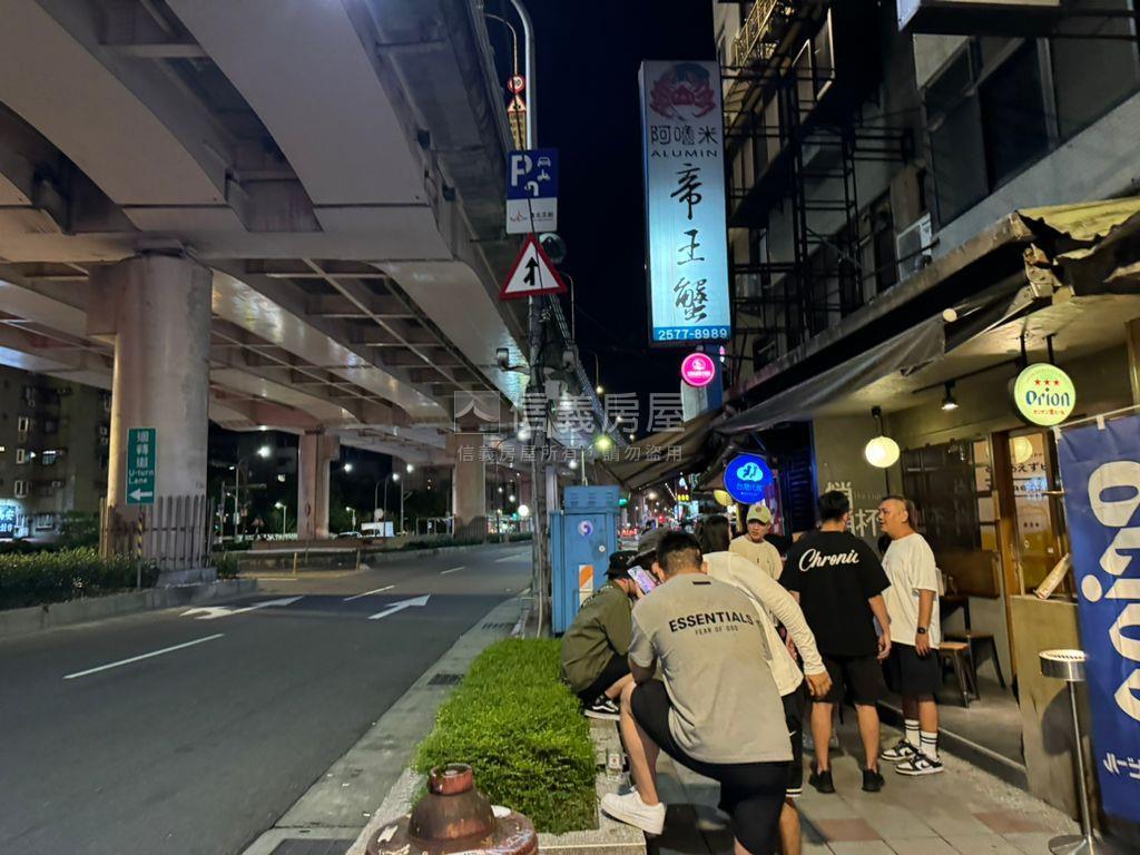 東區大巨蛋雙敦店面房屋室內格局與周邊環境