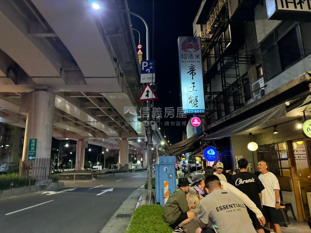 東區大巨蛋雙敦店面房屋室內格局與周邊環境