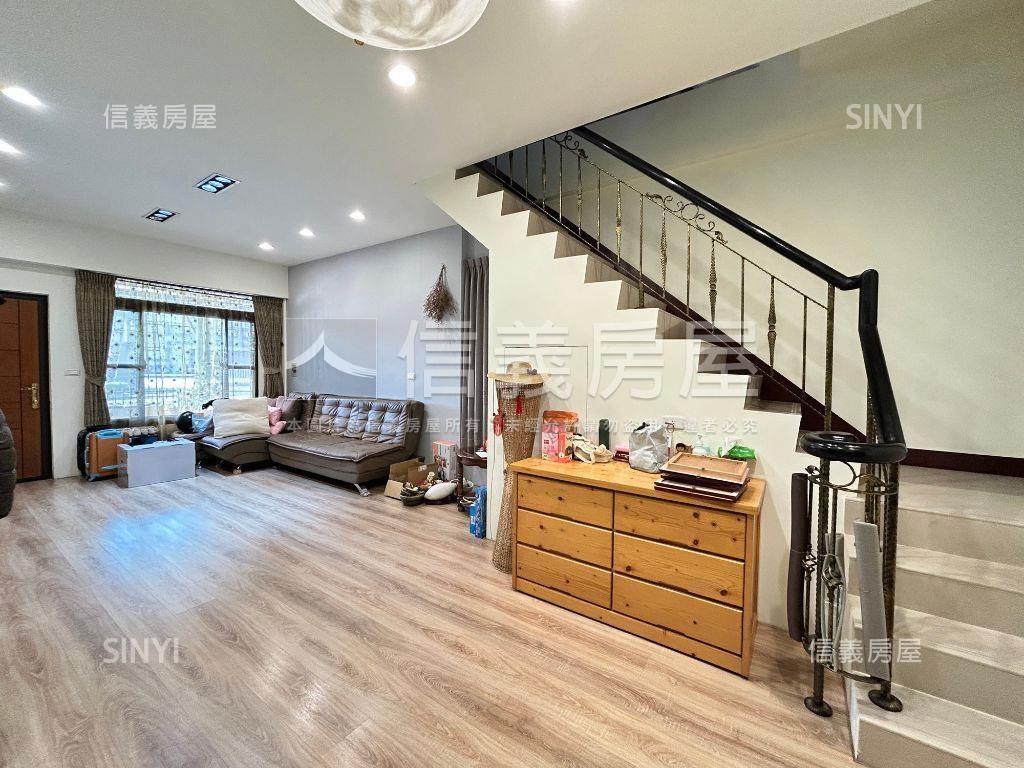 獨家專賣南區朝南臨路別墅房屋室內格局與周邊環境