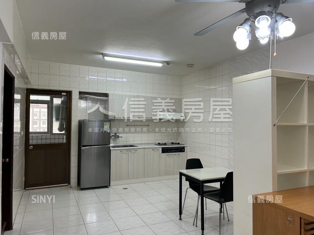 清大雙星景觀二房有車位房屋室內格局與周邊環境