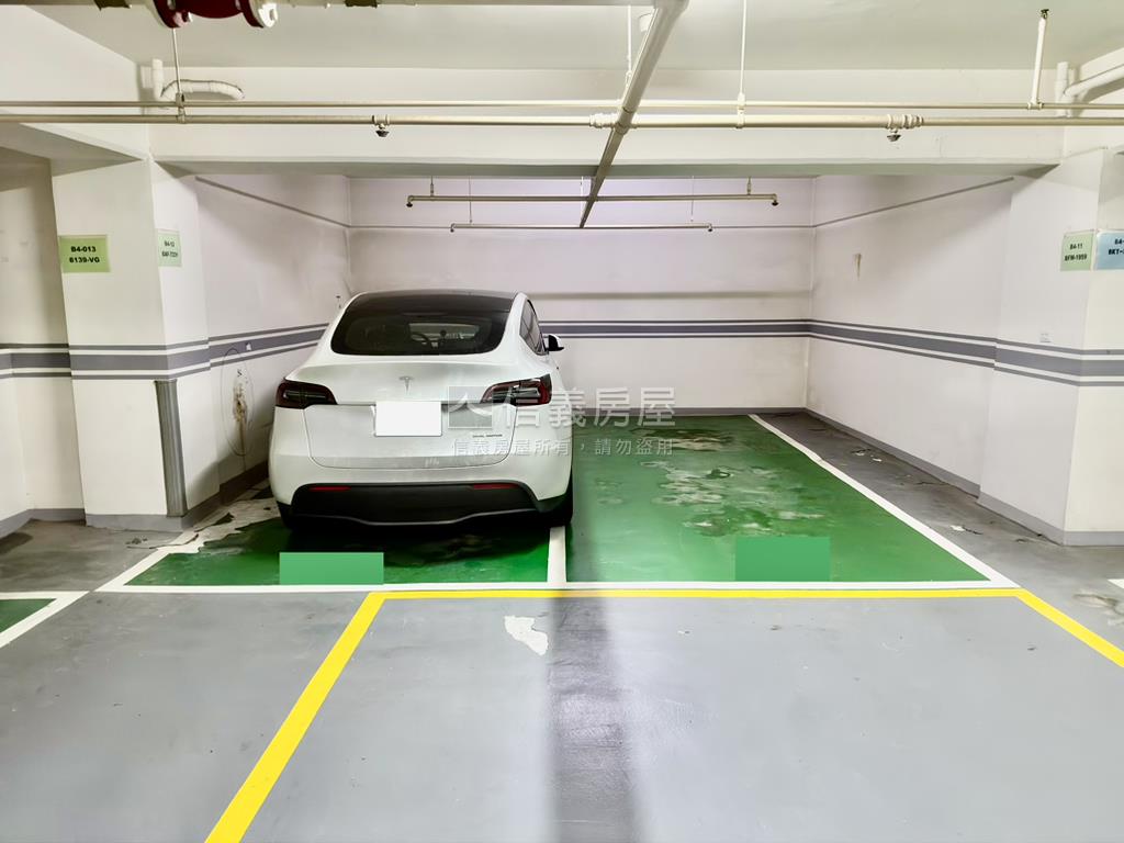 風華邊間現代美妝三房車位房屋室內格局與周邊環境