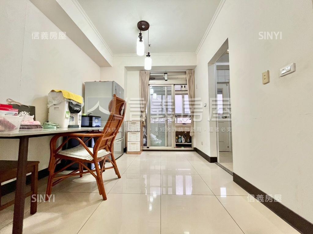 湯山｜朝南高樓三房平車房屋室內格局與周邊環境